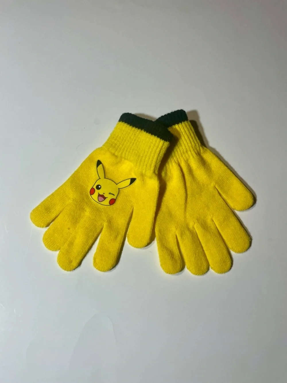 Pikachu Kids Yellow Knit Gloves NWT OSFM Anime Cartoon Fall Winter Wear Bioworld